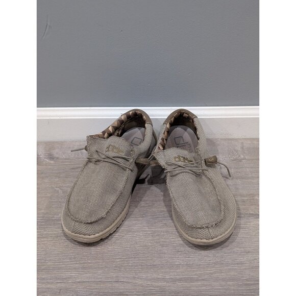 Hey Dude Wally Sox Mens 10 Beige Loafer Shoes Casual Walking Comfort Going Out - Picture 1 of 16